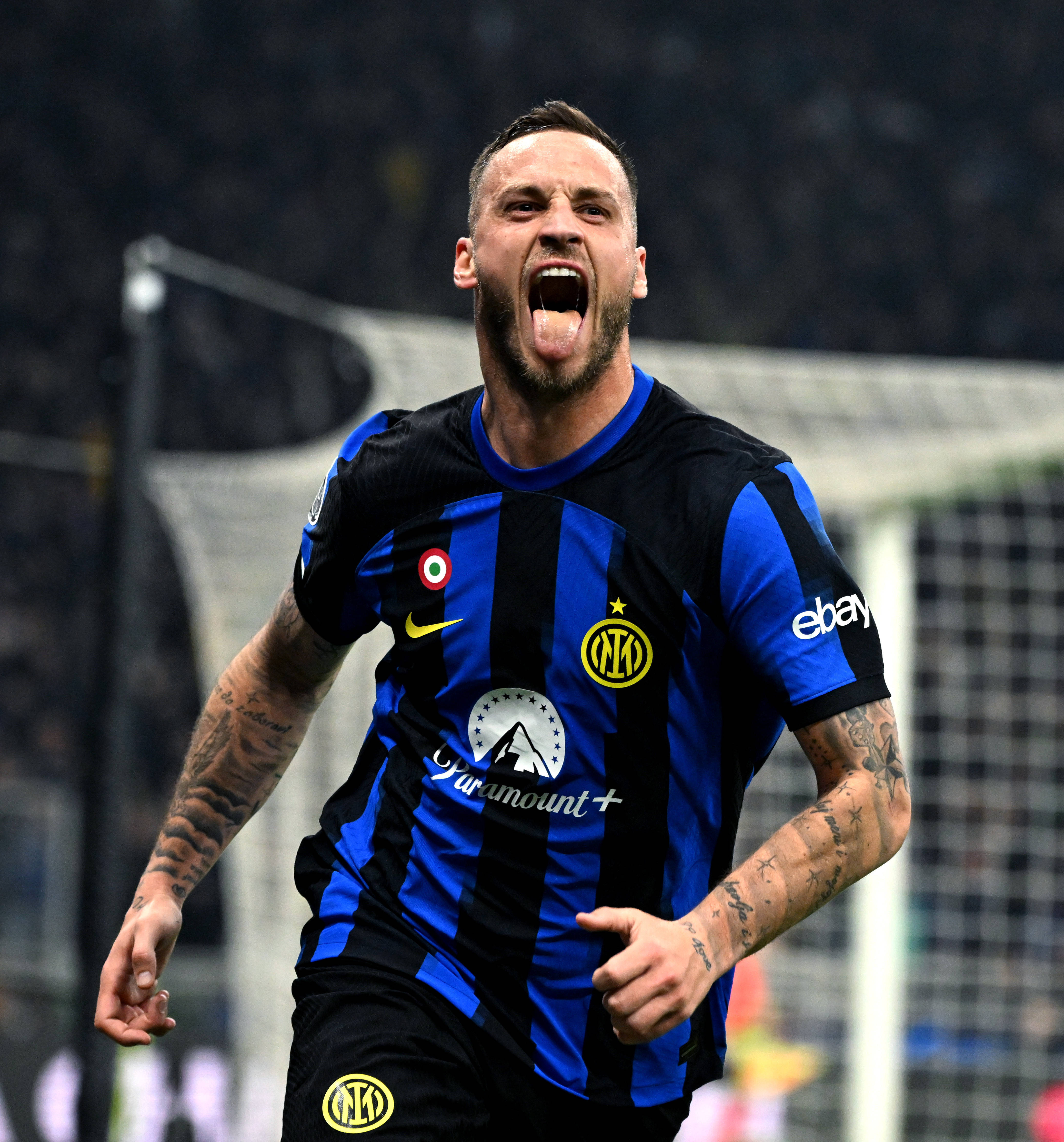 凯尔：我们并不打算在冬季出售那些多特长期依赖的球员（凯尔：冬窗不考虑放走多特长期倚重的球员）