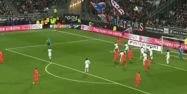 追梦将比肩库里，成为唯二代表勇士出战900场常规赛的球员