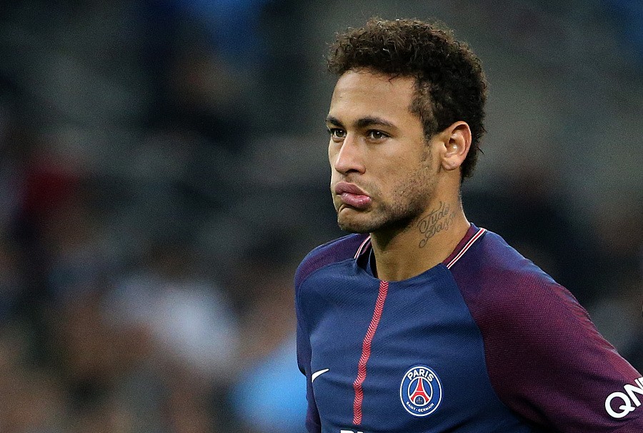 湖人官方发布：世界体操冠军能学会湖人啦啦队的舞蹈动作吗？（湖人官宣：体操世界冠军能否学会湖人啦啦队的舞步？）