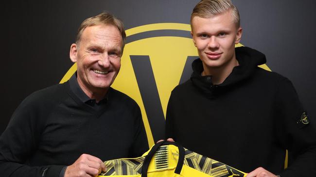 攻守两端都拉满（攻防全线拉满）