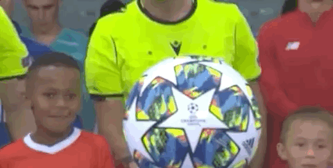 球星连续进球，引领全队节奏