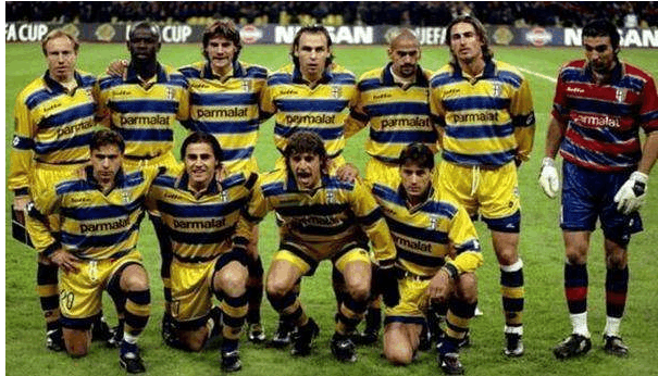 欧冠积分榜：阿森纳全胜领跑，巴黎、拜仁、国米、皇马均12分（欧冠积分更新：阿森纳全胜登顶，巴黎、拜仁、国米、皇马同积12分）