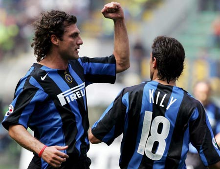 联手梅西！官方：前热刺后卫雷吉隆正式加盟迈阿密国际（与梅西同队！迈阿密国际官宣签下前热刺后卫雷吉隆）