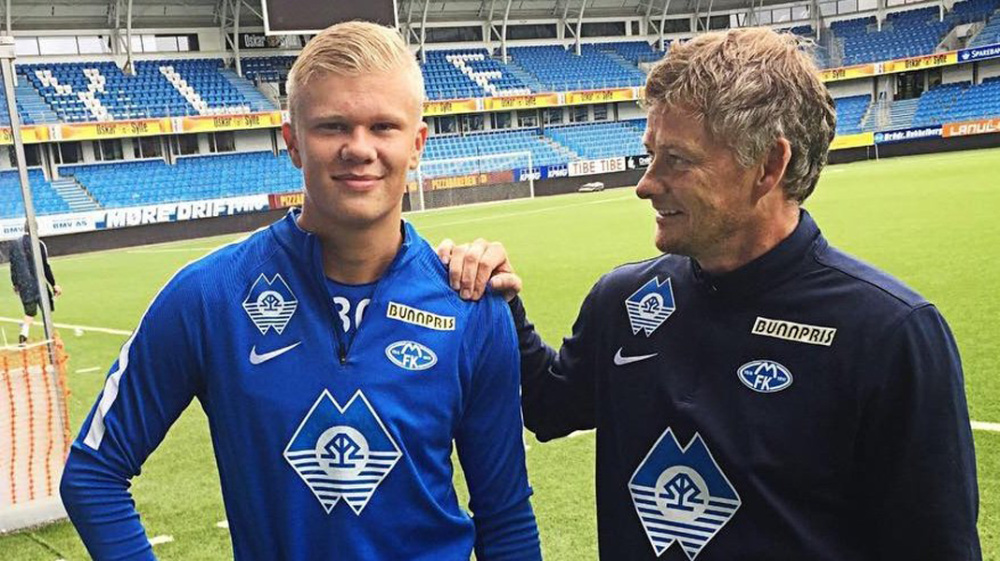 英超第14轮综述：利物浦平局+切尔西爆冷，阿森纳5分领先稳居榜首（英超第14轮盘点：利物浦战平、切尔西冷负，阿森纳以5分优势领跑）