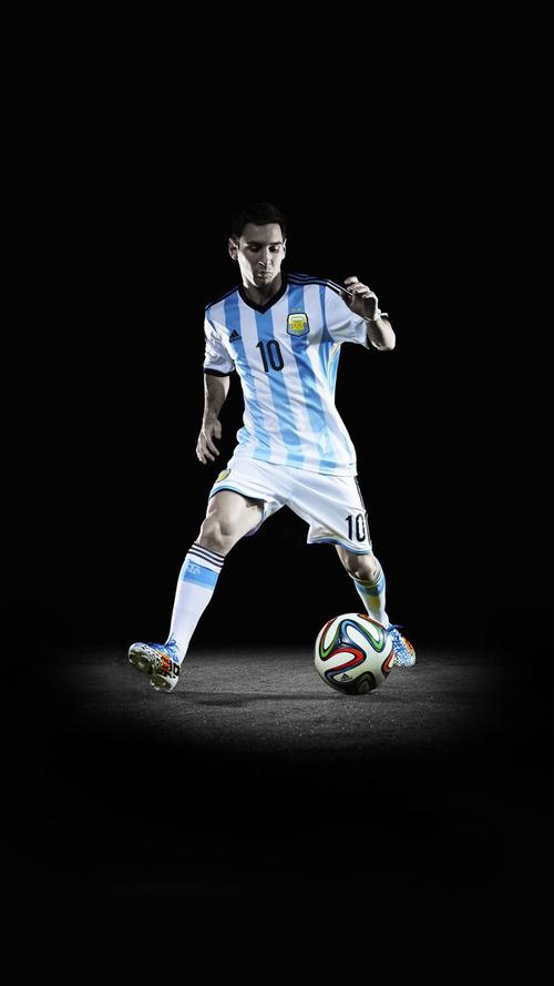 西甲新赛季年度赛事收官 巴萨稳居积分榜榜首（西甲新赛季收官，巴萨稳坐积分榜首位）