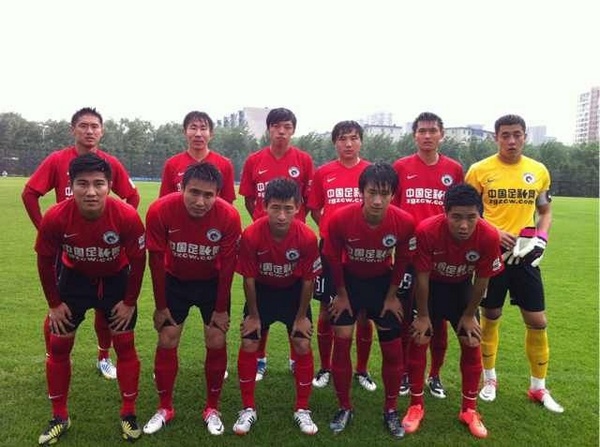 弗赖堡vs美因茨：金特尔、格里福首发，李在城、里斯出战（弗赖堡迎战美因茨：金特尔、格里福先发，李在城、里斯将出战）