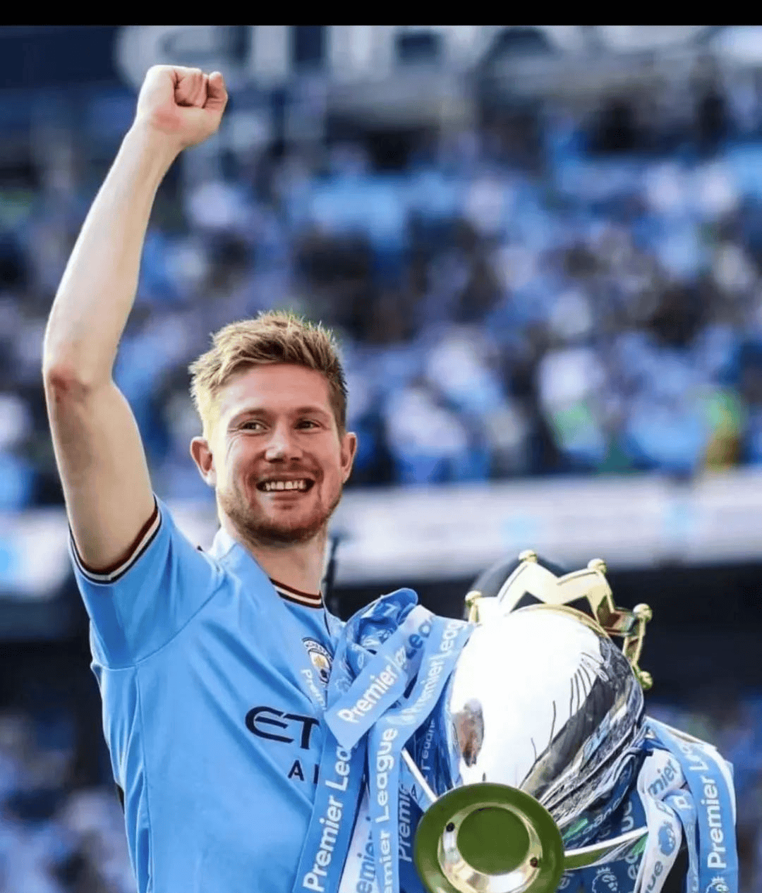 斯图加特的恩达夫在伤愈后重拾状态：逆境中的前锋之路