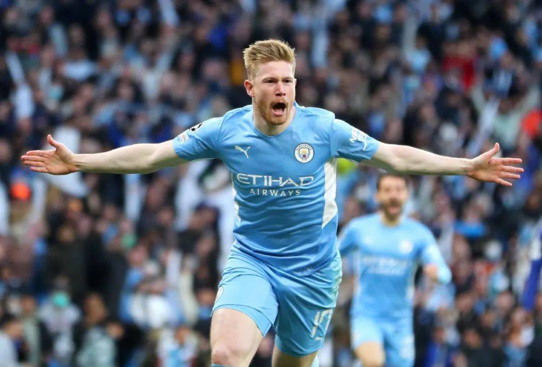 半场战报：拉齐奥1-0莱切，贡多齐建功（半场快讯：拉齐奥暂1-0领先莱切，贡多齐破门）