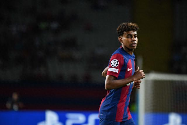 名宿：我不会让弗拉泰西当替补，任何比赛任何对手他都能进球（名宿力挺弗拉泰西：绝不让他打替补，对任何对手都能破门）