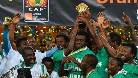 记者：穆西亚拉将在1月6日对阵萨尔茨堡红牛的热身赛复出（报道：穆西亚拉将于1月6日对阵萨尔茨堡红牛的热身赛中复出）