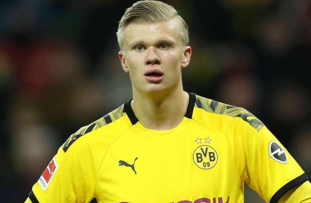 杨晨对话施拉普纳：中国球员不该只为钱踢球，留洋从乙级开始（杨晨与施拉普纳对谈：中国球员别只为钱踢球，留洋应从乙级起步）