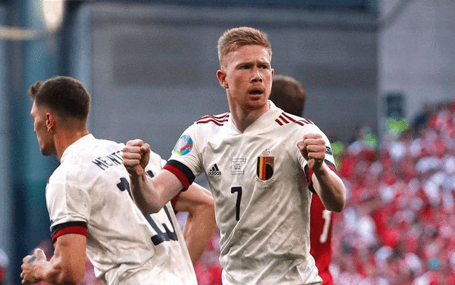 扛起球队！字母哥半场10中8，得到19分8篮板3助攻