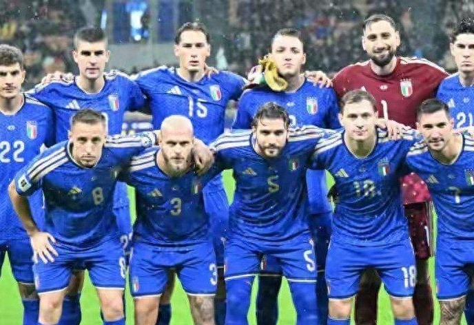 泰山功勋外援罗麦多重回省体，他曾在99年帮助球队夺得双冠王（99年助泰山双冠的功勋外援罗麦多重返省体）